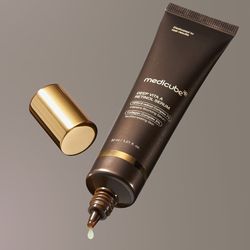 سرم رتینول مدی کیوب Medicube مدل deep vita a ضد چروک و روشن کننده