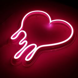 چراغ تزیینی مدل تابلو نئون طرح قلب