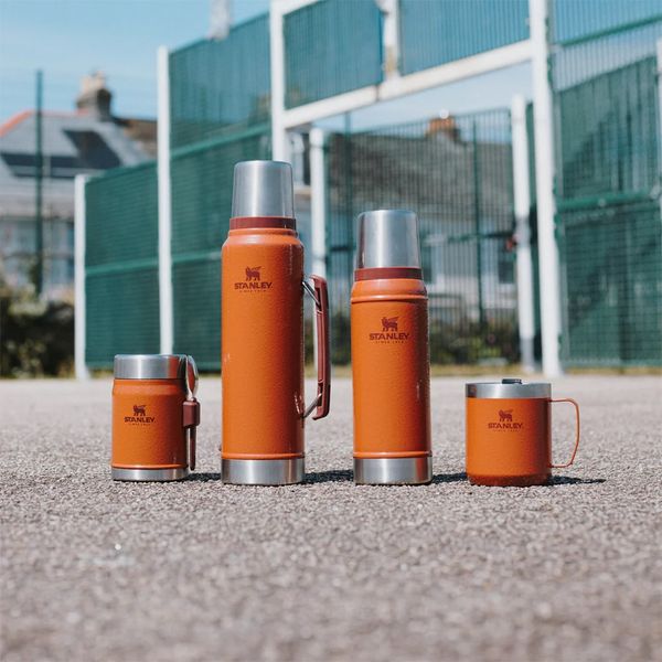 فلاسک استنلی مدل کلاسیک لجندری کد LEGENDARY گنجایش 0.75 لیتر