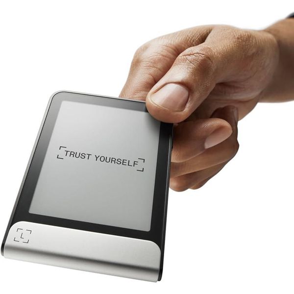 کیف پول سخت‌افزاری ارسال سریع  لجر فلکس Ledger Flex  (برای تخفیف ویژه خرید اول تماس بگیرید) + موجود تهران ارسال سریع