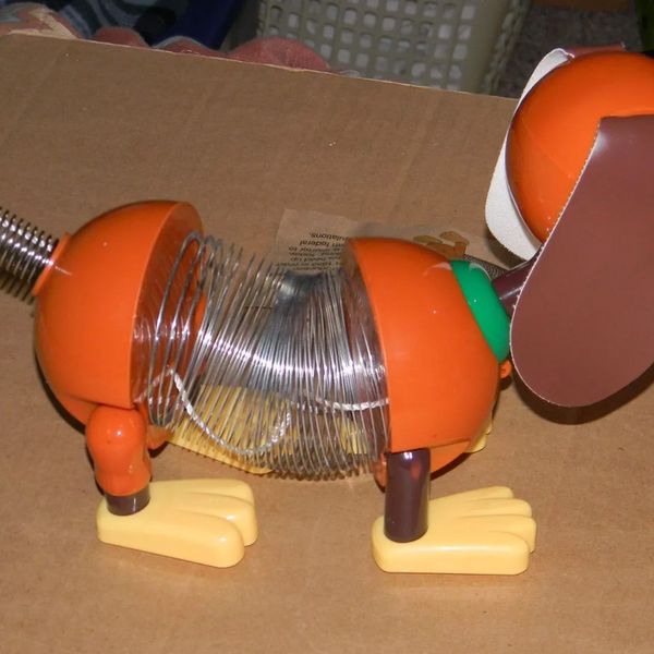 اسباب بازی دیزنی مدل سگ داستان اسباب بازی طرح Slinky Dog