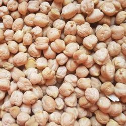 نخود کرمانشاه فله 1 کیلو‌گرم