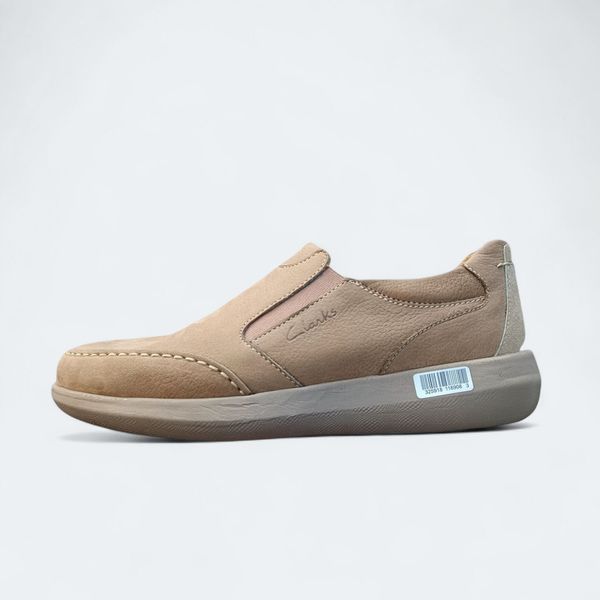 Clarks16 Camel