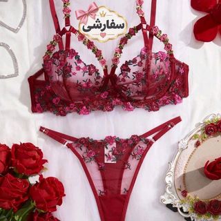 ست لباس زیر زنانه جذاب؛ ست دو تکه شامل سوتین و شورت گلدوزی‌شده با طرح گل به رنگ زرشکی؛ مناسب برای روز ولنتاین یا قرار عاشقانه