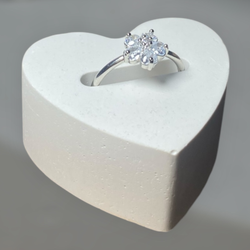 حلقه نگین شکوفه