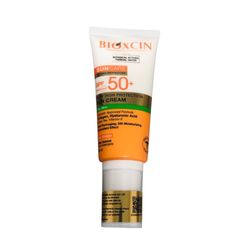 کرم ضد آفتاب بی رنگ بیوکسین Bioxcin برای پوست خشک و نرمال با spf50 حجم 50 میل