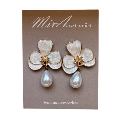 گوشواره گل سفید و مروارید