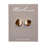 گوشواره رزینی سفید قهوه ای