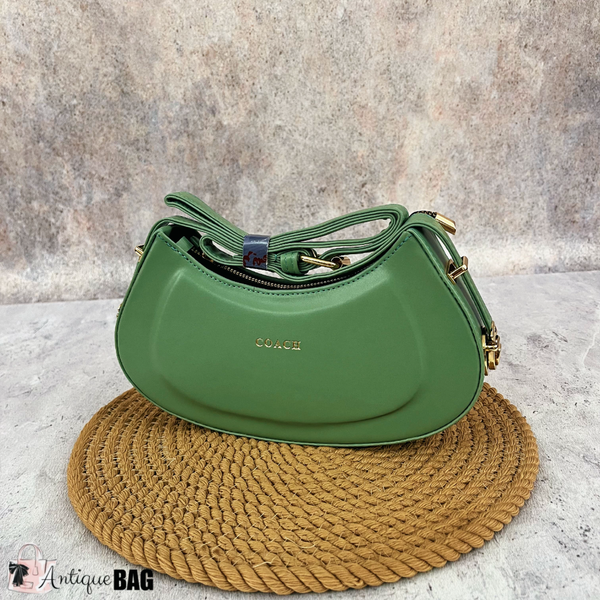 کیف دوشی زنانه COACH - code 1130