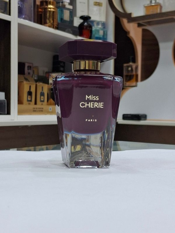 ادکلن میس چری جی پارلیس Miss Cherie Geparlys