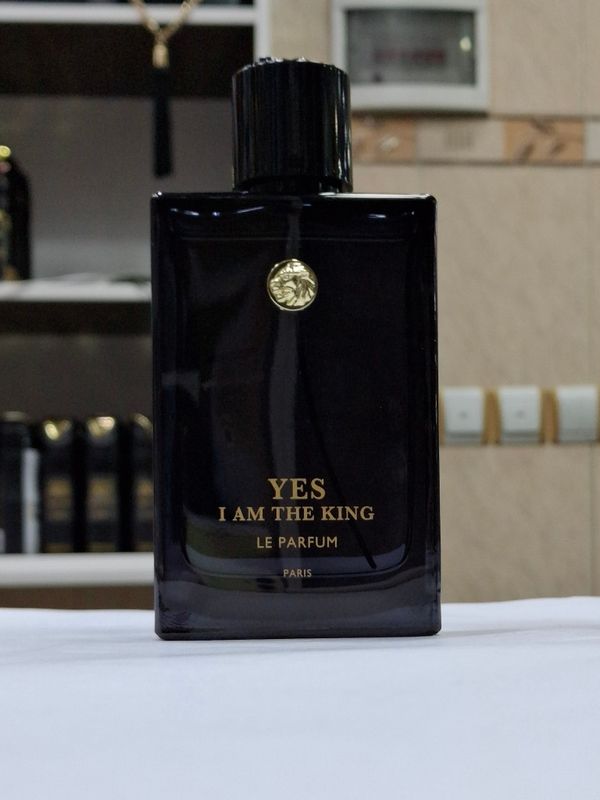 ادکلن یس آی ام د کینگ له پرفیوم  | Yes I Am The King Le Parfum