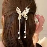 کلیپس پروانهای فلزی مجلسی با نگینهای کریستالی