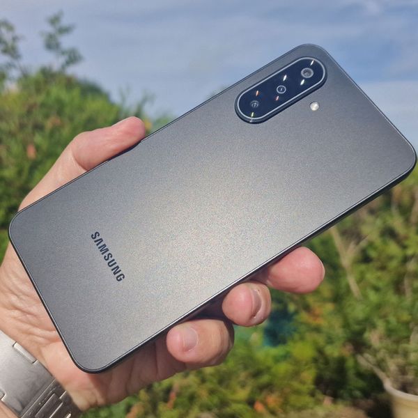 گوشی موبایل سامسونگ مدل Galaxy A17 4G دو سیم کارت ظرفیت 256 گیگابایت و رم 8 گیگابایت - ویتنام