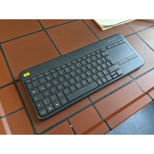 کیبورد بی سیم لاجیتک مدل K400 Plus