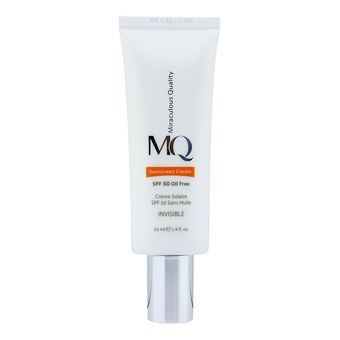 کرم ضدآفتاب بی‌رنگ ام کیو SPF50 مدل INVISIBLE، مناسب پوست‌های چرب، حجم 55 میلی‌لیتر