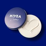 کرم مرطوب کننده نیوآ مناسب انواع پوست حجم 150 میلی لیتر