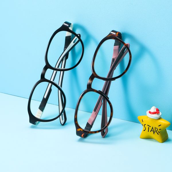 فریم عینک طبی بچگانه مدل TR-ZC811 C400-P81 Leopard Easy Fix