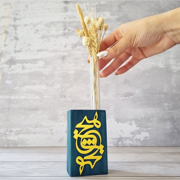 گلدان دکوری طرح هیچ