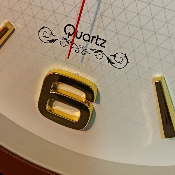 ساعت دیواری مدل رادو کد 027