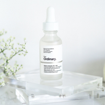 سرم ضد لک آلفا آربوتین 2% + هیالورونیک اسید اوردینری The Ordinary Alpha Arbutin 2% + HA
