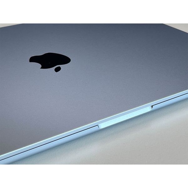 لپتاپ اپل مدل MacBook Air MW1L3 2025 LLA با پردازنده Apple M4، رم 16GB، حافظه SSD با ظرفیت 256GB، نمایشگر 15.3 اینچ Retina، دار