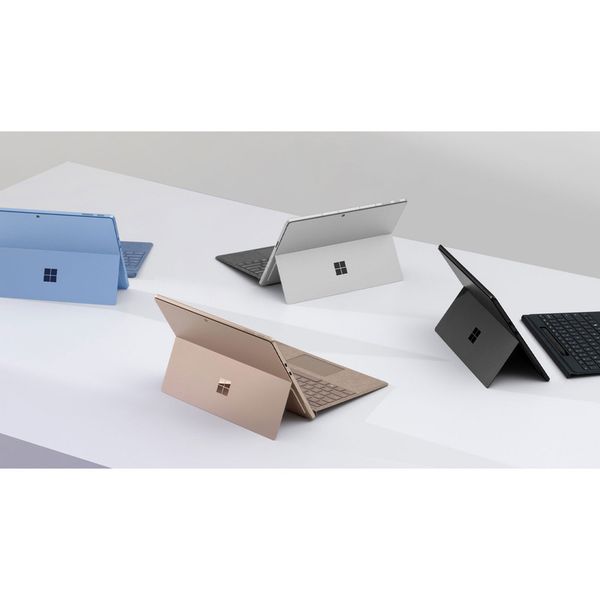 تبلت 13 اینچی مایکروسافت مدل Surface Pro 11-Snapdragon X Elite OLED ظرفیت 512 گیگابایت و رم 16 گیگابایت به همراه کیبورد Surface