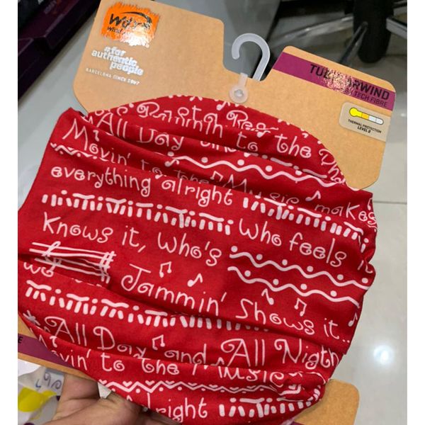 دستمال سر و گردن ویند اکستریم مدل Reggae RD کد F2021