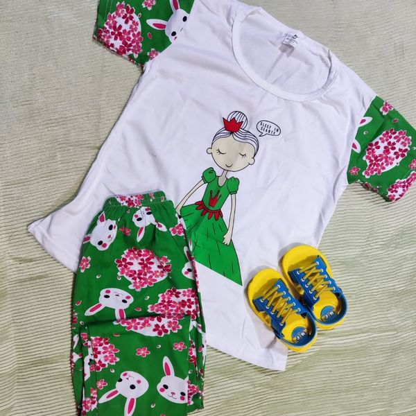 تیشرت وشلوار دخترانه شیک گیاهی