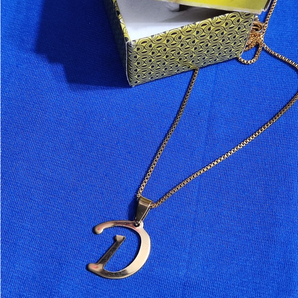 زنجیر و پلاک حروف