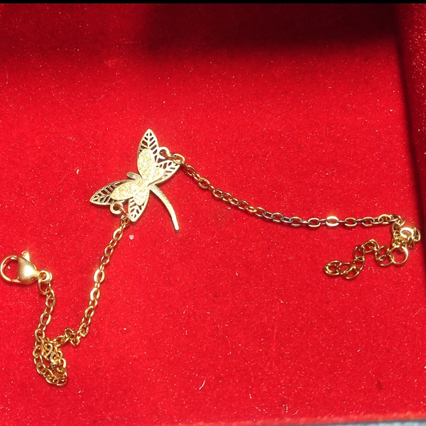 دستبند دخترانه شیک طرح پروانه