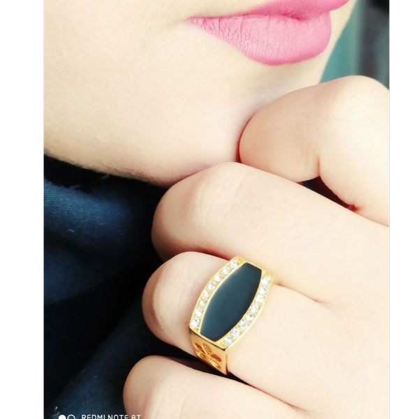 انگشتر شیک نگین مشکی زنانه