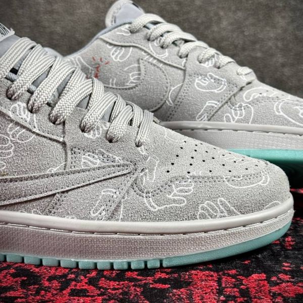 نایک ترویس اسکات کاز