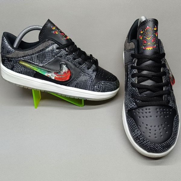 نایک دراگون زنونه