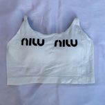 نیم تنه نیلو