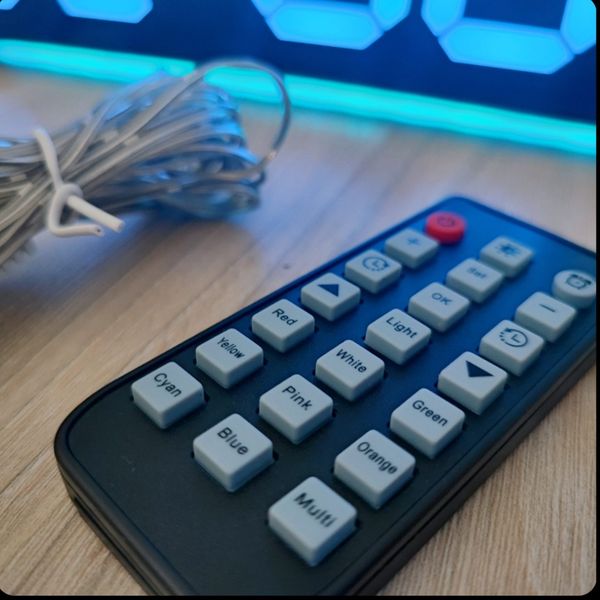 ساعت دیجیتال دیواری