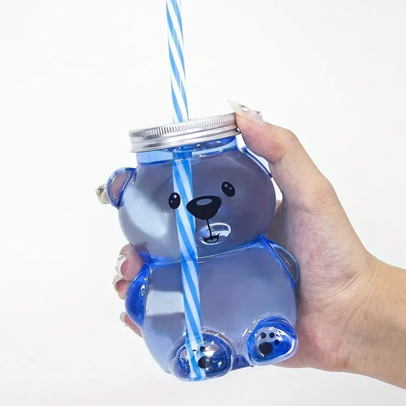 لیوان خرسی همراه با نی