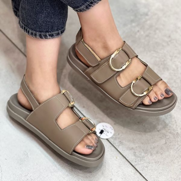 کفش تابستانه چسبی