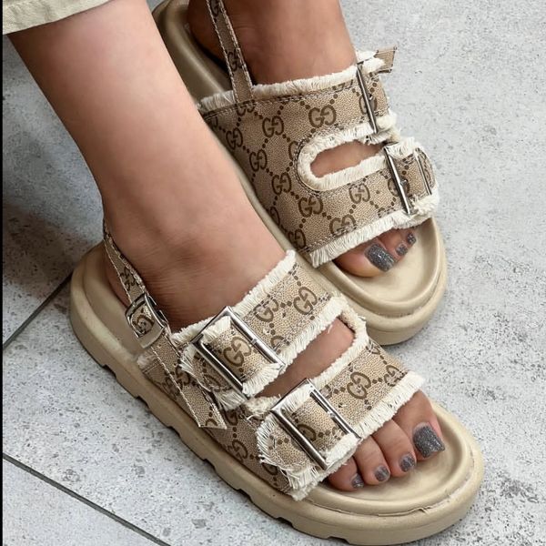 کفش تابستانه زارا سگک خور