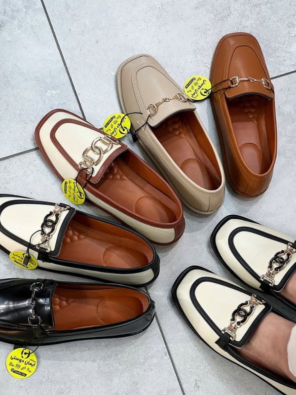 کالج زنانه طبی دو رنگ