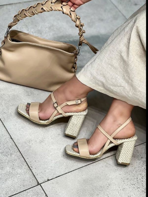 صندل تابستانه زنانه کنفی پاشنه