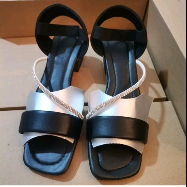 کفش مجلسی نگینی