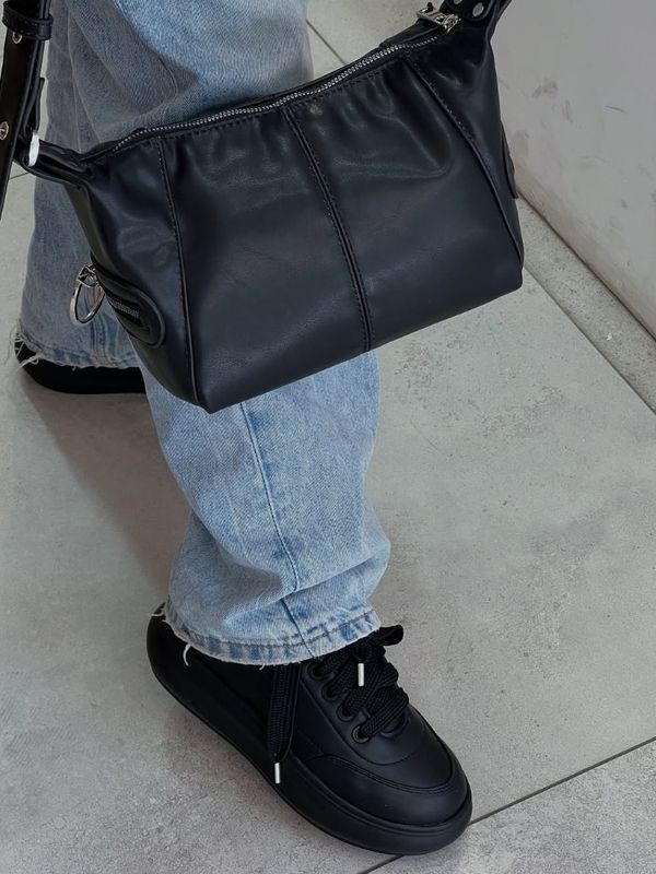 ونس مک کویین لژدار کد 121