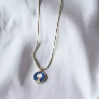 گردنبند نقره ای  آویز دایره ای آبی کد N103