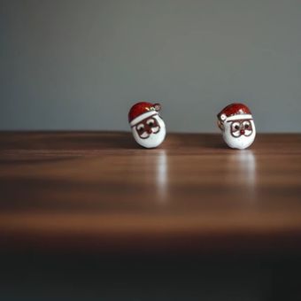 گوشواره میخی طرح بابانوئل کد K271