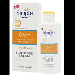 کرم و لوسیون ضد آفتاب برند simple با spf 50 حجم 125 میل