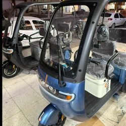 موتور برقی سه چرخ مسقف