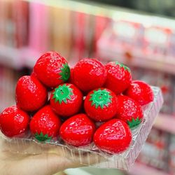 بالم لب توت فرنگی