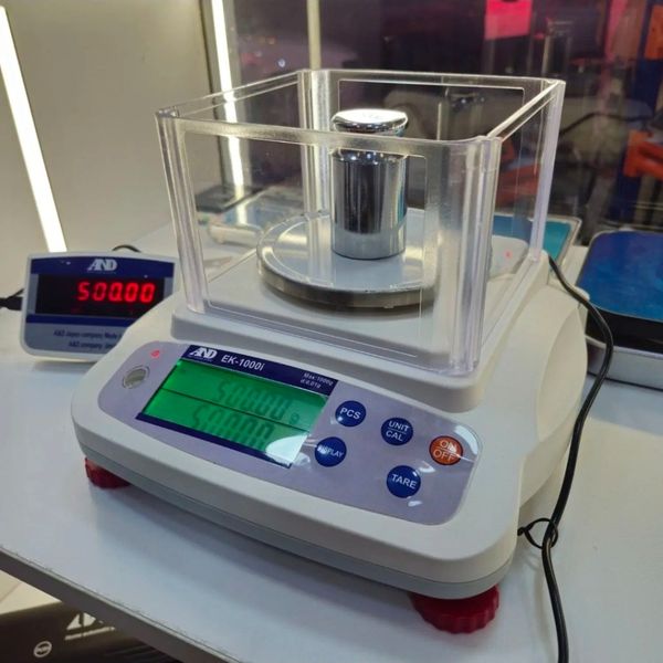 ترازو EK1000i کره ای