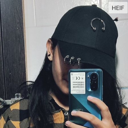 کلاه دخترانه پیرسینگی شیک