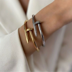 بنگل میخی کارتیر Cartier نقره ای